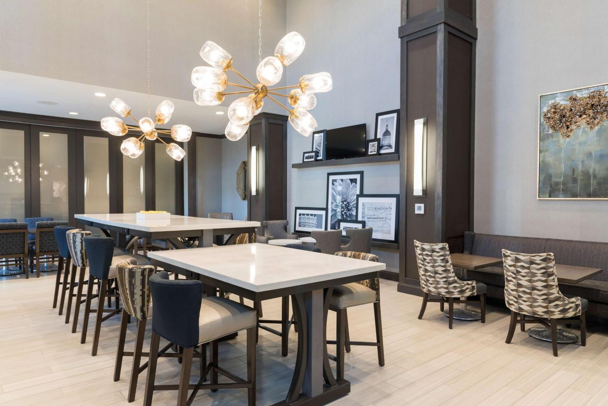 Hampton Inn & Suites Indianapolis-Keystone, In Exteriör bild